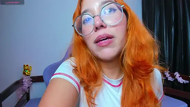 _Moon_Johnson webcam