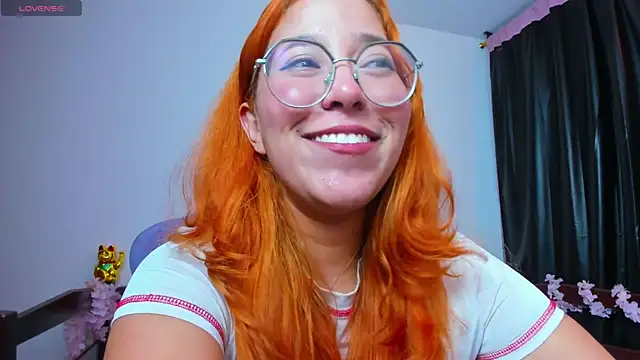 _Moon_Johnson webcam