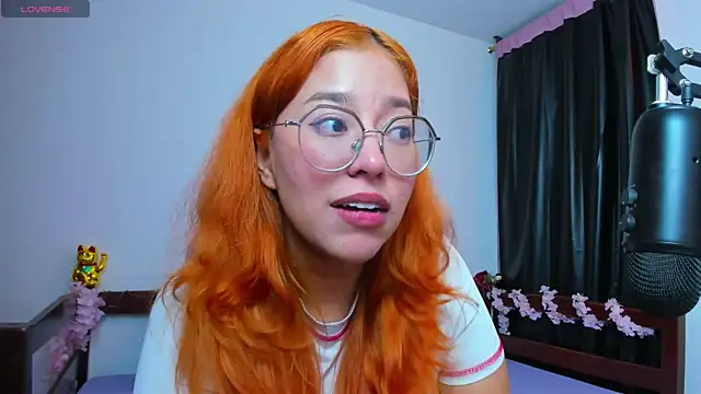 _Moon_Johnson webcam