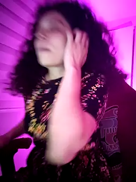 Miss_Carmilla webcam