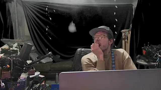 MasterDaddyCool webcam