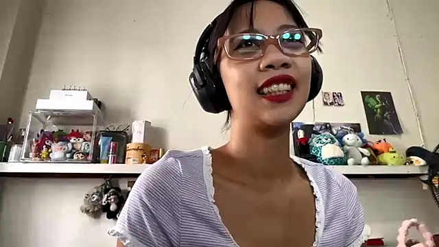 GloryKulikowski webcam