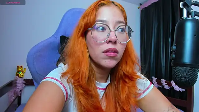 _Moon_Johnson webcam