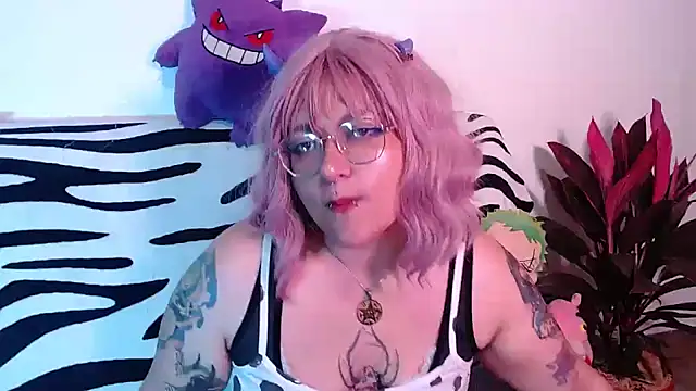 XxGreenGoodxX webcam