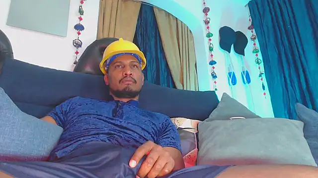 ElCaballeroNegro24 webcam