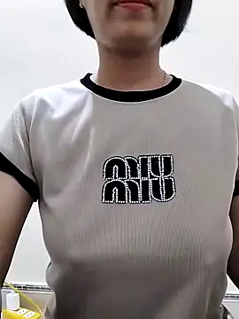 love_sexy090 - Love_sexy090's free webcam - UK Sex Cams