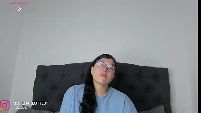 Mia_Charlotte2 webcam