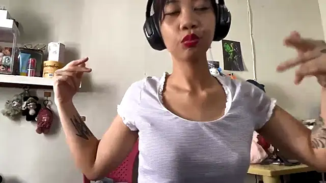 GloryKulikowski webcam