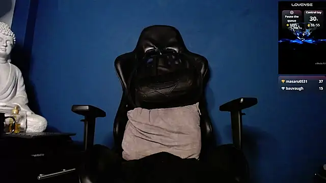 Maxxxpowerful webcam