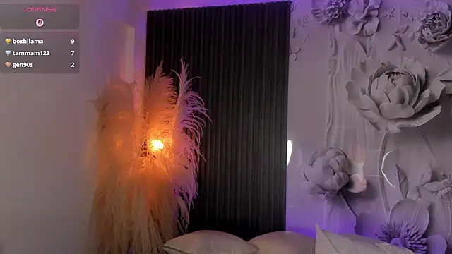 ShaniaDaniels webcam