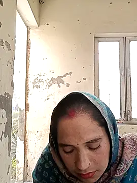 Cute-karisma1234 webcam