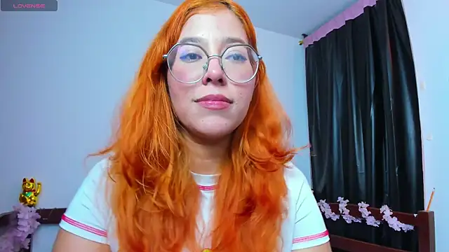 _Moon_Johnson webcam