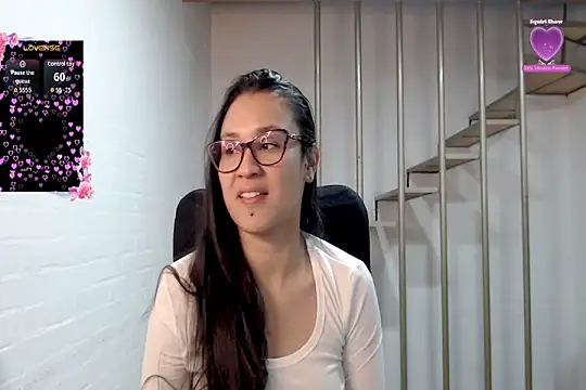 Jessie_Desire webcam