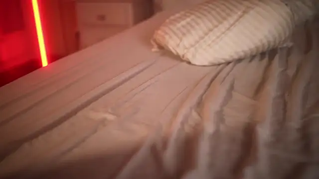 suzysuza - Suzysuza's free webcam - UK Sex Cams