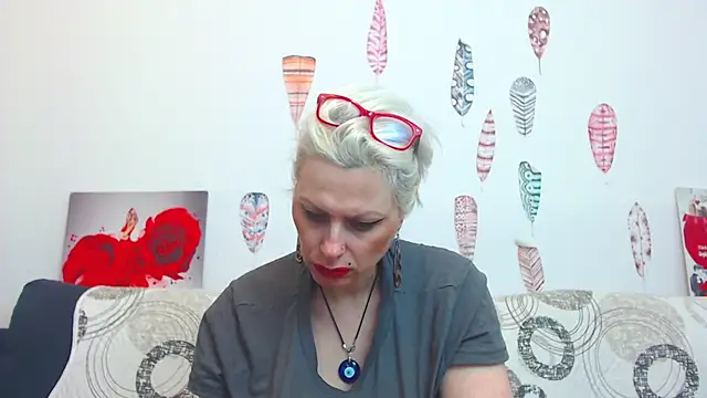 Playful_Goldie_WOW__ webcam