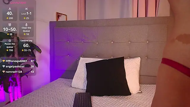 natalye_23 - Natalye_23's free webcam