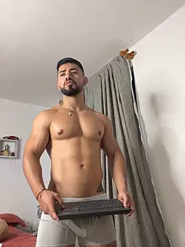 Ezzio_Scolaro webcam