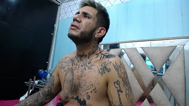 allison_max_tattoo webcam