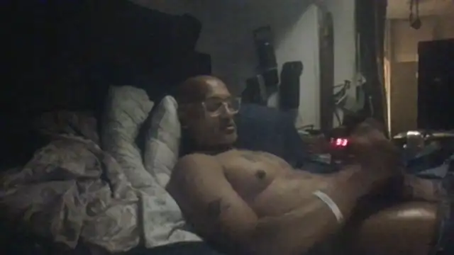 Baddesetboy4ya webcam