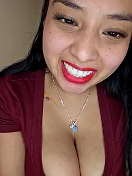 angelmoon04 - Angelmoon04's free webcam - UK Sex Cams