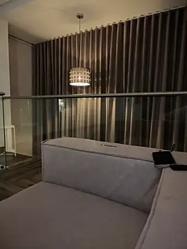 bella_parisi - Bella_parisi's free webcam - UK Sex Cams