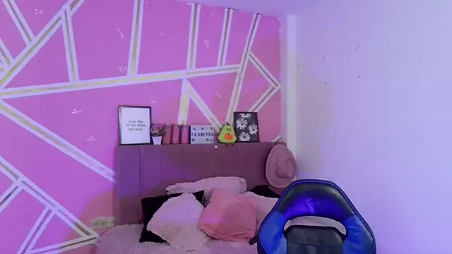 Natasha_Romanof18 webcam