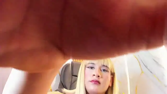 Marian_Cristal webcam