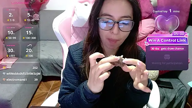 maggie_fox3 - Maggie_Fox3's free webcam - UK Sex Cams