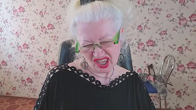 Maya_Mayflower webcam