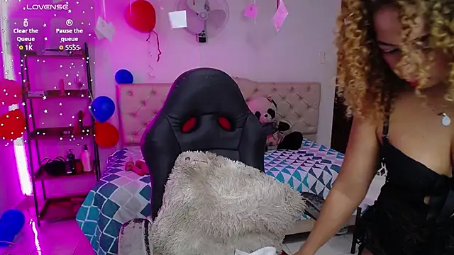 thalia_mills19 webcam