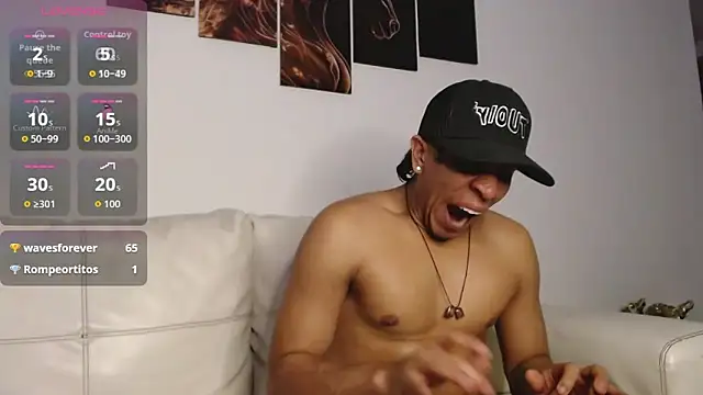 Monkey_uchiha777 webcam