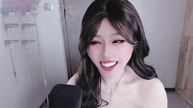 美女77-rororo在线直播