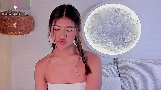 Elise_Diamond webcam