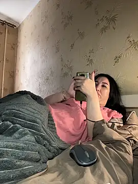 Naughtbaby_2025 webcam