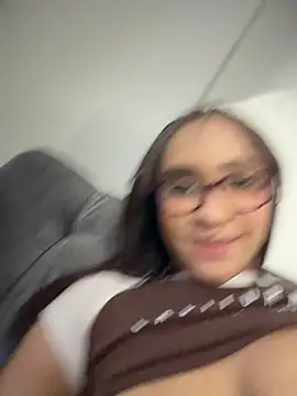 Isabella-Teen webcam