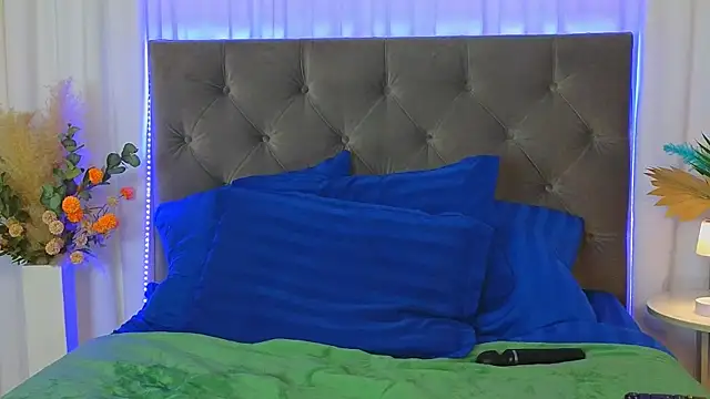 Ariana_Petite webcam