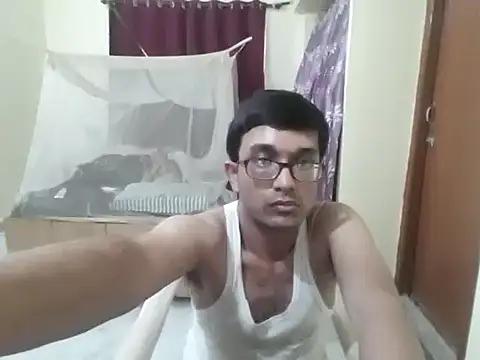 THE_NAKED_BOY webcam