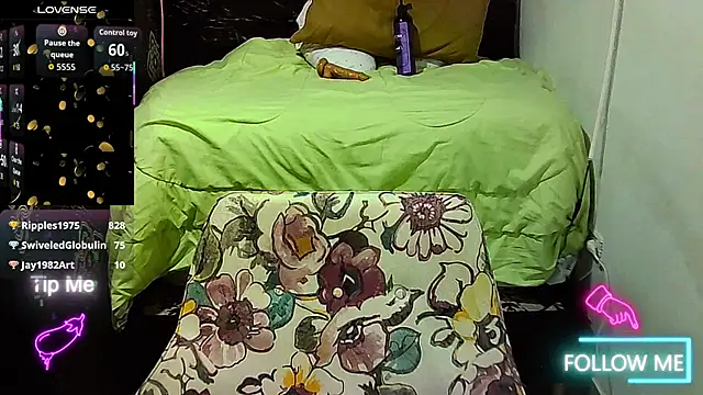 _naughty_milf webcam