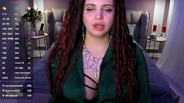 Miss_Maya_Mils webcam