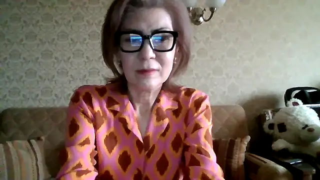 Elegant00Lady webcam