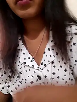 Webcam Model (Monalisa670)  is live.Free join now!