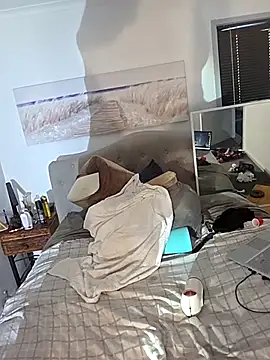 Handsolo_porn webcam