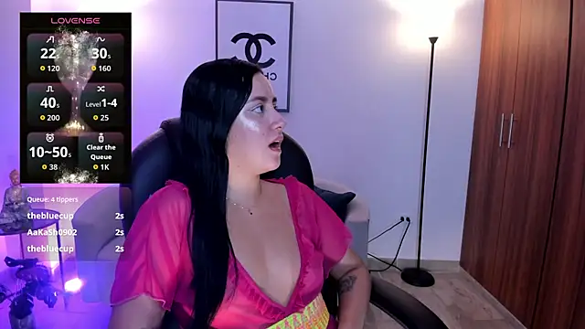 Natasha_Kiim_ webcam