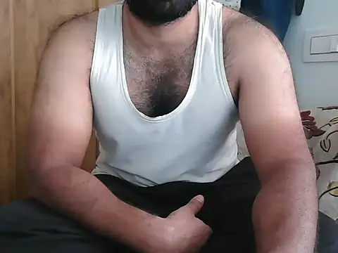 tamil_kishore_28 - Tamil_Kishore_28's free webcam - UK Sex Cams