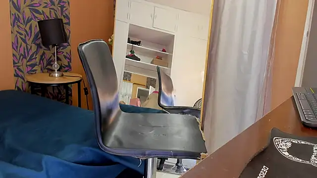 azumi_s04 - Azumi_s04's free webcam