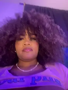 riri_brunnete webcam