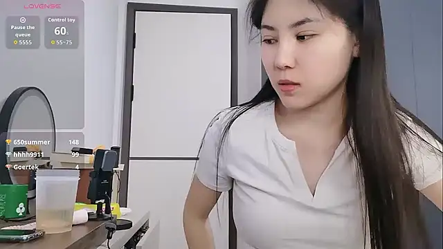 美女luckckcj在线直播