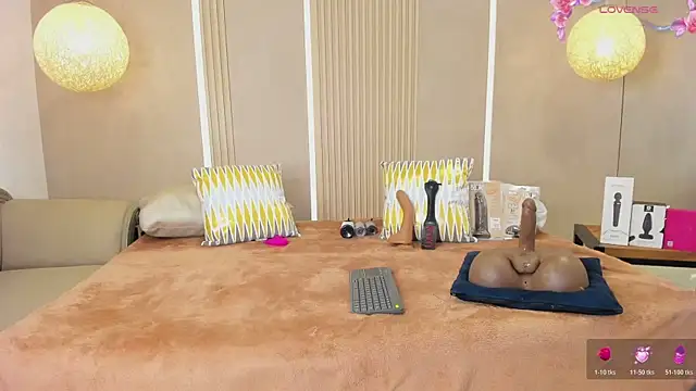 sabrina_shark_ webcam