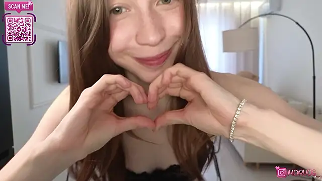 delorathecookiee webcam