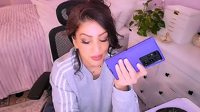 Wonderful_Woman webcam